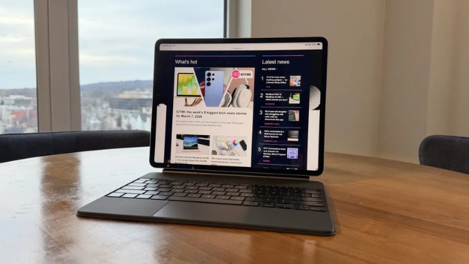Màn hình iPad Air M4