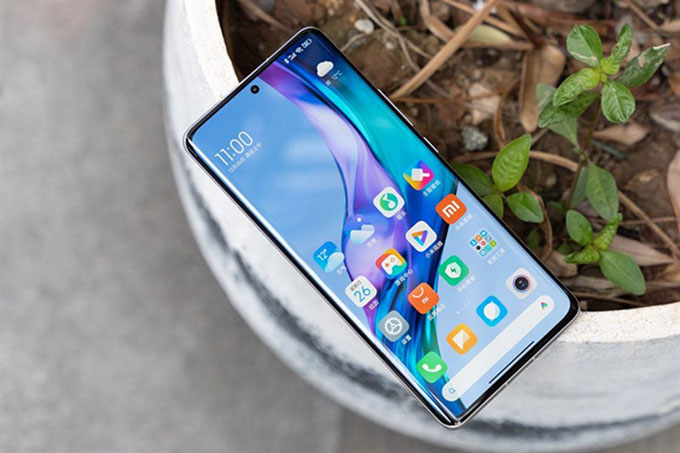 Xiaomi 12 vs Xiaomi 12 X: đâu sẽ là sản phẩm tốt hơn về giá