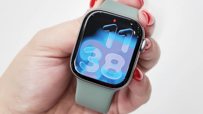 Màn hình Retina LTPO OLED trên Apple Watch Series 11 đạt độ sáng lên đến 2.000 nits