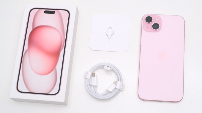 iPhone 15 màu hồng hợp với người mệnh Hỏa