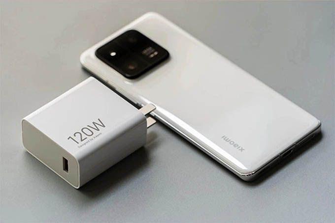 So sánh pin sạc Nubia Red Magic 9 Pro và Xiaomi 14 Pro