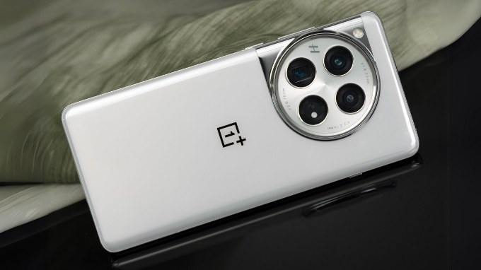 Thiết kế đặc trưng của OnePlus 12