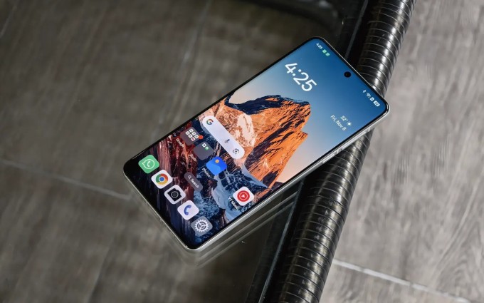 So sánh Oppo Find X8 Ultra và Find X8 Pro về màn hình