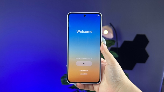 So sánh Galaxy A37 và Galaxy A36 về màn hình