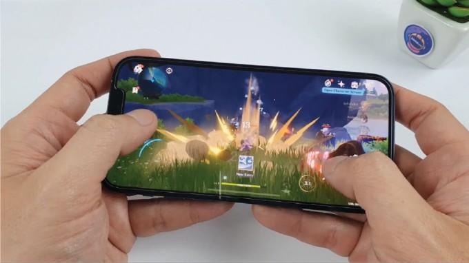 Chơi Genshin Impact trên iPhone 12 Pro Max