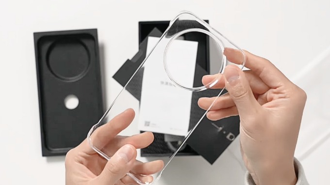 Ốp lưng trong suốt trong hộp đựng Huawei Mate 70 Air