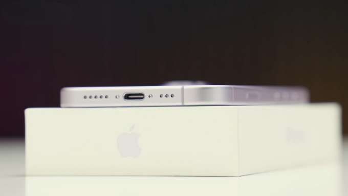 iPhone 17 vẫn đáp ứng tốt nhu cầu sử dụng hàng ngày nhờ thời lượng pin cải thiện đáng kể