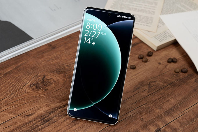 Xiaomi 17 Ultra vs Xiaomi 15 Ultra đều sử dụng tấm nền LTPO OLED