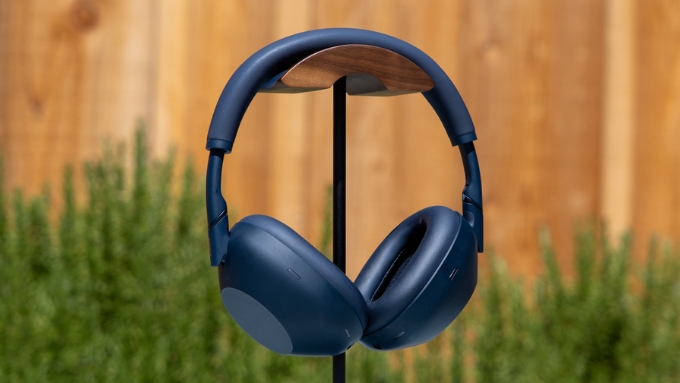 Tai nghe chụp tai Bluetooth Sony WH-1000XM6 là mẫu tai nghe Sony không thể bỏ qua