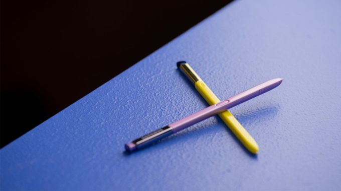 But-S-Pen-cua-galaxy-note9-duoc-tich-hop-mot-vien-pinroi-XTmobile