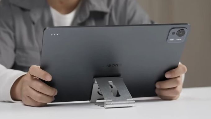 Sạc và dung lượng lưu trữ Xiaomi Pad 7 Ultra