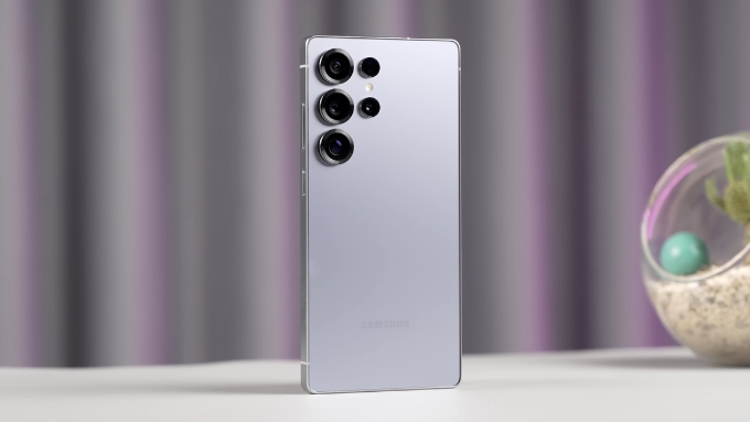 Samsung Galaxy S25 Ultra tiếp tục khẳng định vị thế hàng đầu trong các smartphone Android với hệ thống camera đa năng