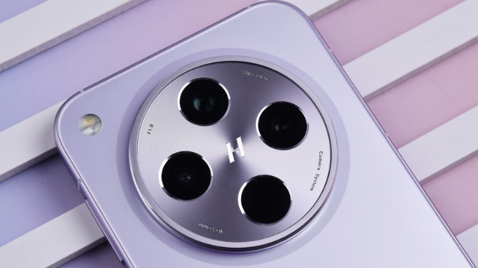 OPPO Find X8s Plus