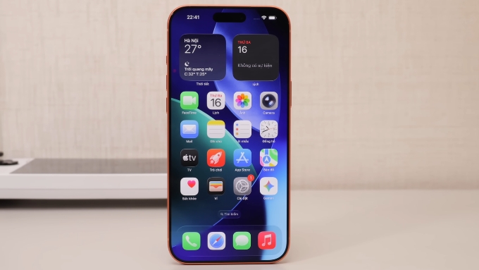 iPhone 17 Pro Max được trang bị màn hình LTPO Super Retina XDR OLED 6.9 inch
