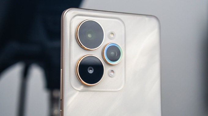 Trải nghiệm thực tế cho thấy camera của Realme 15 Pro vẫn rất xuất sắc