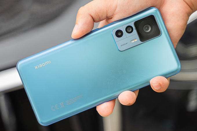 Liệu Xiaomi 12T Pro có thể vượt trội hơn Galaxy S22 Ultra?