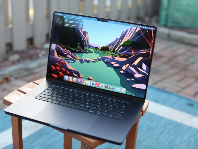 Màn hình Macbook Pro M4