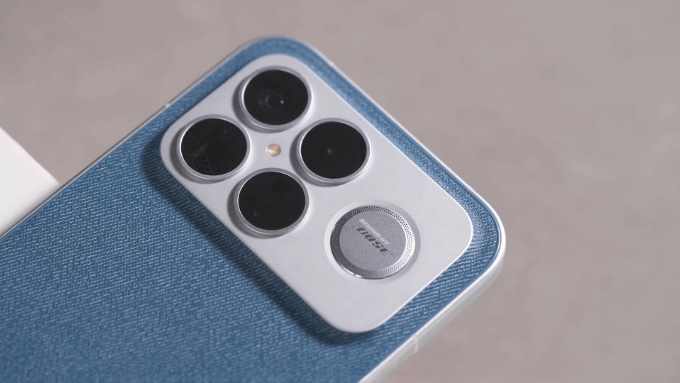 Hệ thống camera là điểm nhấn khi so sánh Redmi K90 Pro Max và iPhone 17 Pro Max