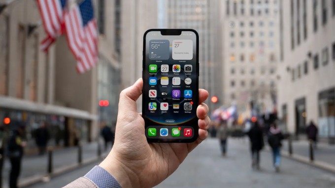 Đánh giá iPhone 16e về màn hình