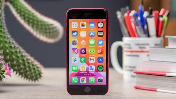 iPhone SE 2022 128GB (Cũ 99%) sở hữu tấm nền LCD có kích thước 4.7 inch