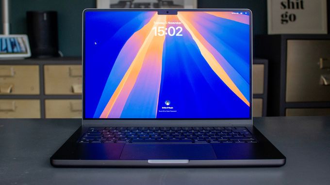 Màn hình Liquid Retina XDR siêu nét