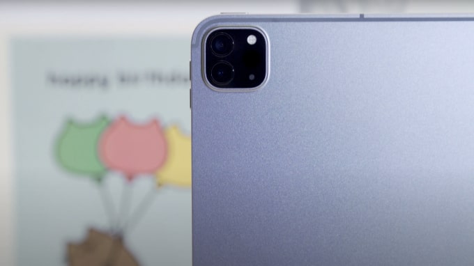 iPad Pro M2 11inch tiếp tục được trang bị hệ thống camea kép ở mặt sau