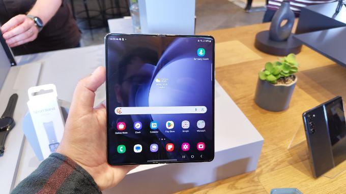 Samsung Galaxy Z Fold 5 256GB cũ có thiết kế sang trọng