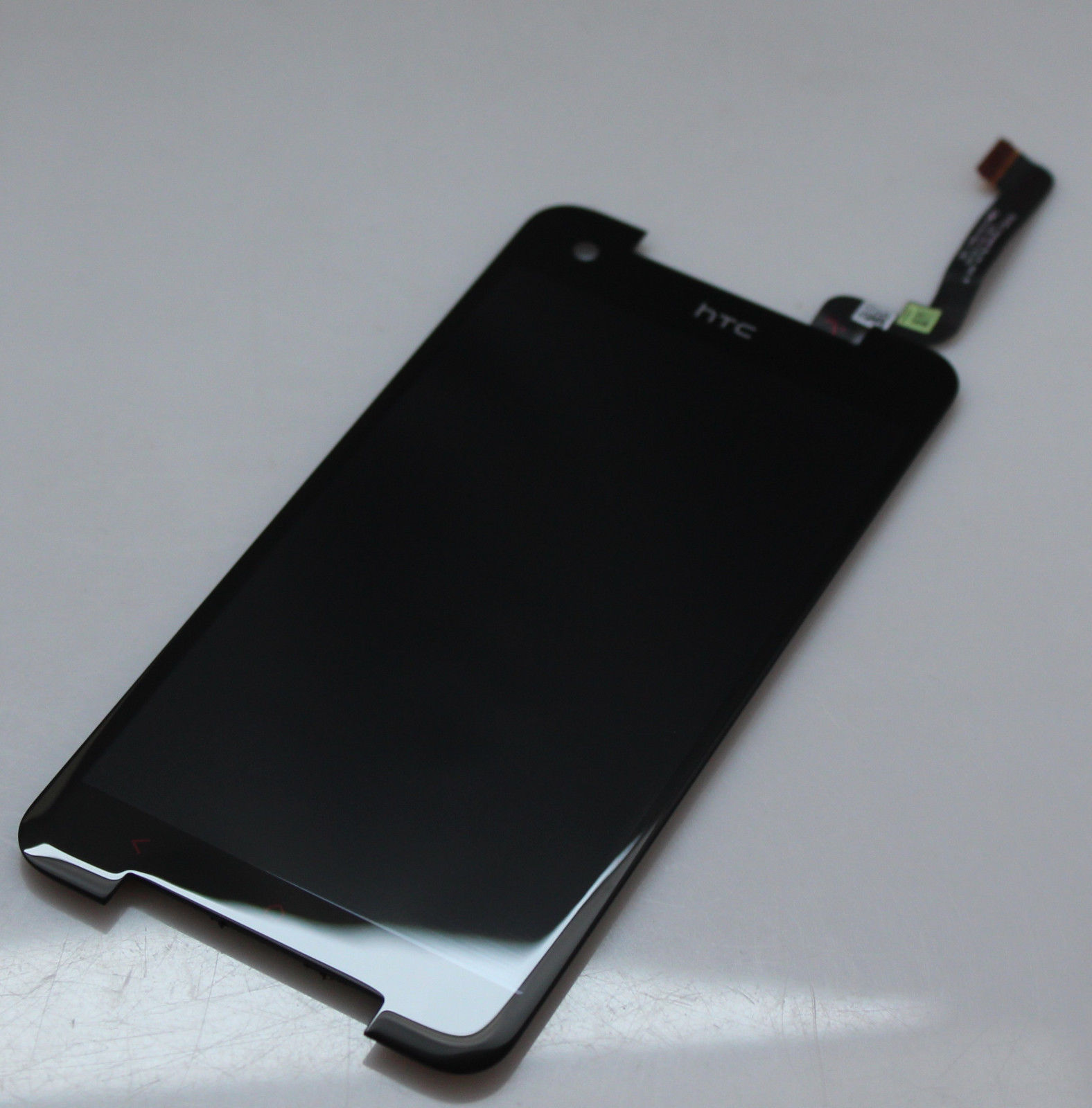 xtmobile-man-hinh-htc-butterfly-ver