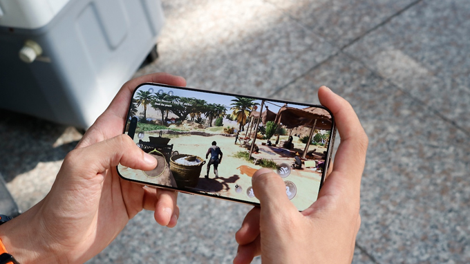 iPhone 16 Pro Max 256GB Cũ (Trầy Đẹp) chơi game mượt mà