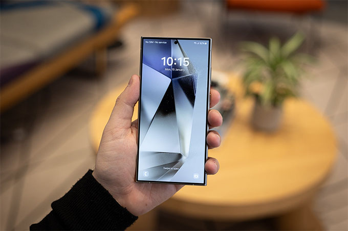Màn hình Dynamic AMOLED 2x 6,8 inch trên Samsung S24 Ultra 512GB