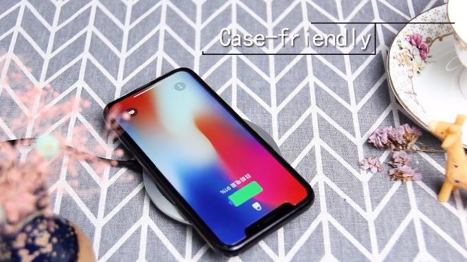 Bạn có thể sạc không dây ngay cả với ốp điện thoại mỏng