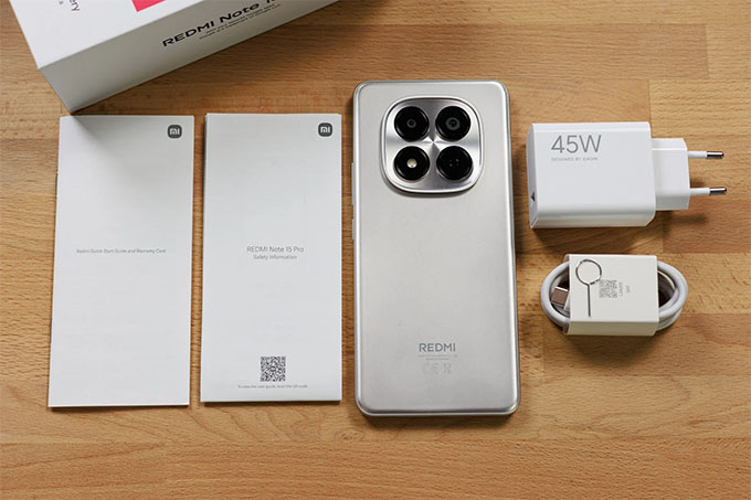 Redmi Note 15 Pro 4G mang đến thiết kế với các cạnh phẳng