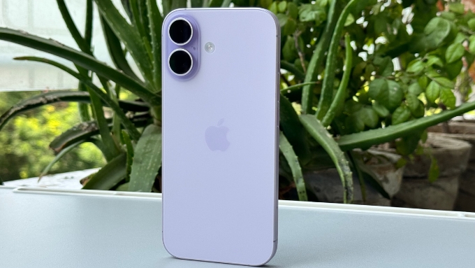 iPhone 17 512GB Cũ (Trầy Đẹp) sở hữu thiết kế nhỏ gọn