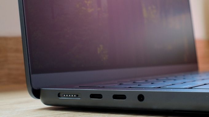cổng kết nối của MacBook Pro 14inch M4 Max 2024 64GB Chính hãng (VN/A)