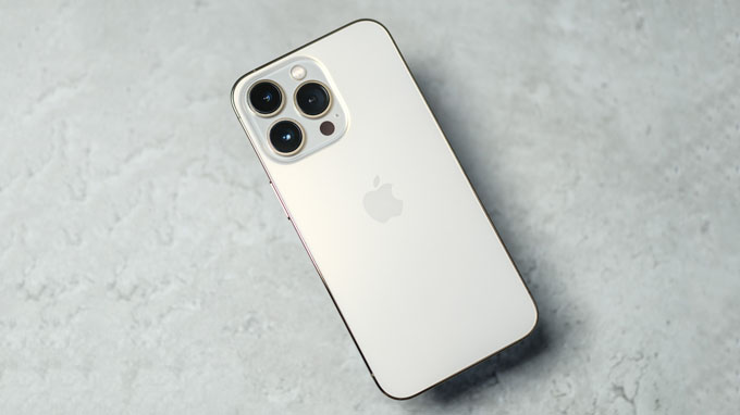 iPhone 13 Pro 128GB cũ có thiết kế tương tự tiền nhiệm