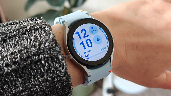 Samsung Galaxy Watch FE sở hữu thiết kế ấn tượng