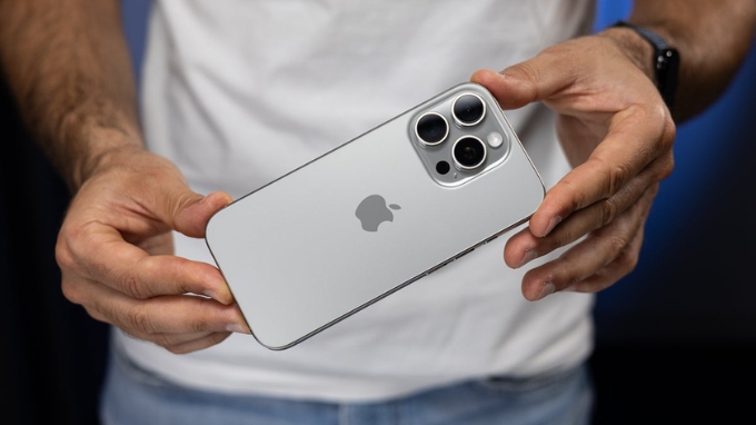 Ngoại quan iPhone 16 Pro 512GB Cũ (Trầy Đẹp) vẫn như mới