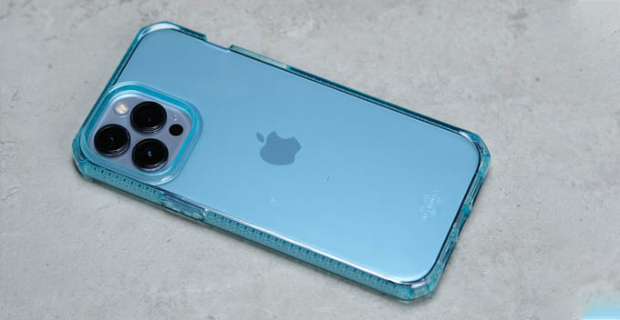 Mua ốp lưng Itskins iPhone 12 Pro Spectrum Clear chất lượng