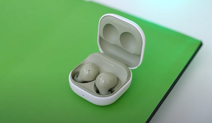 Tai nghe Galaxy Buds 2 có thiết kế rất linh hoạt, tiện dụng