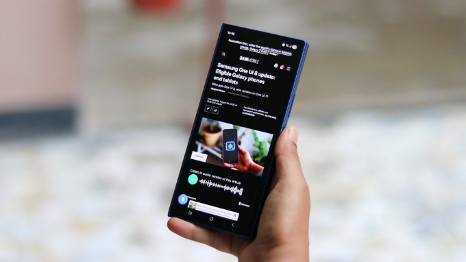 Samsung đã mở rộng kích thước từ 6.3 inch lên 6.5 inch