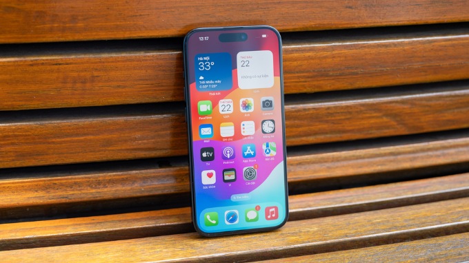 Màn hình iPhone 15 Pro có kích thước 6.1 inch