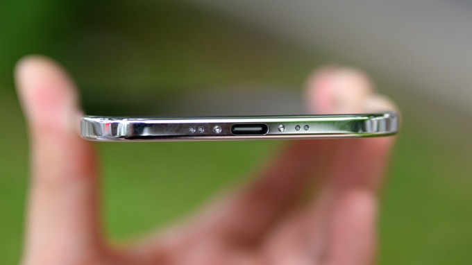 iPhone Air lại phải đánh đổi dung lượng pin để đạt được thiết kế siêu mỏng chỉ 5.6 mm