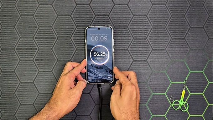 OPPO Reno16 F trang bị viên pin 7.000mAh