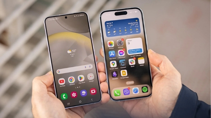 so sánh iPhone 15 và Galaxy S24 về màn hình