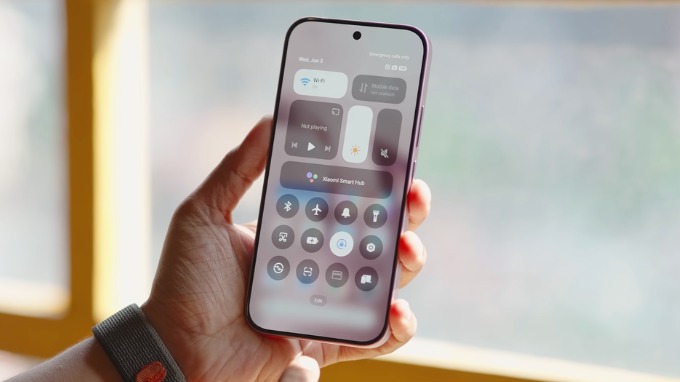 Xiaomi 17T được trang bị màn hình có độ sáng tối đa lên tới 3.500 nits