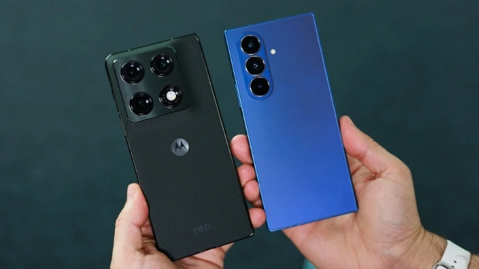 So sánh Motorola Razr Fold và Galaxy Z Fold 7 về thiết kế