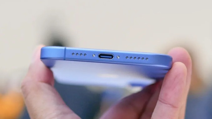 Bộ đôi đều hỗ trợ chuẩn sạc MagSafe thế hệ mới