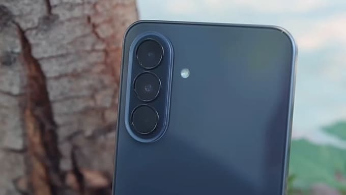 So sánh Samsung Galaxy A27 vs Galaxy A26 về camera