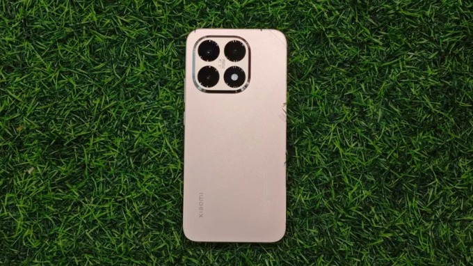 Xiaomi 15T được trang bị mặt lưng nhựa gia cố sợi thủy tinh
