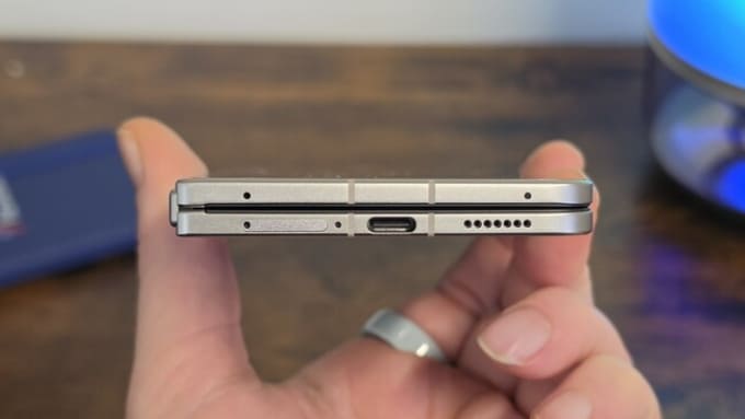 So sánh Vivo X Fold 6 vs OPPO Find N6 về pin